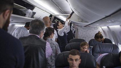 İsveçli gencin THY uçağındaki protestosu Afgan göçmenin sınır dışı edilmesine engel oldu