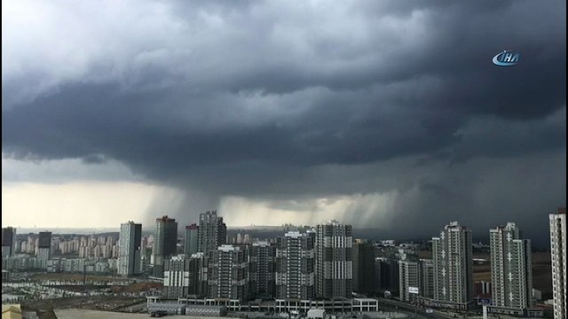 İstanbul'u kara bulutlar böyle sardı