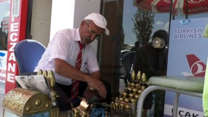 Ayakkabı boyacısından insanlık dersi