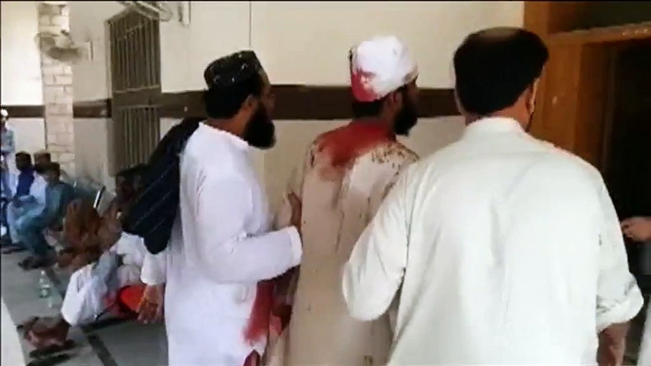 Noticia | Mueren 31 personas en un atentado en plena jornada electoral pakistaní