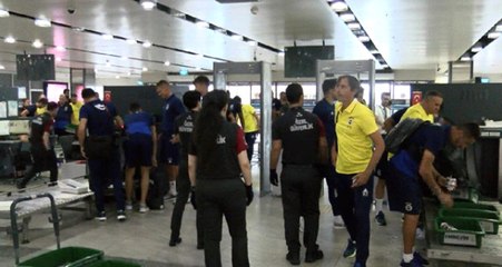 Fenerbahçe, İzmir'e İç Hatlar Terminali'nden Gitti