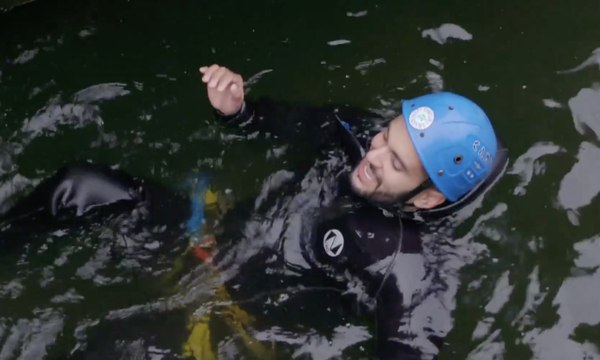 Malik Bentalha se moque des terres inconnues ! - ZAPPING PEOPLE BEST OF DU 01/08/2018