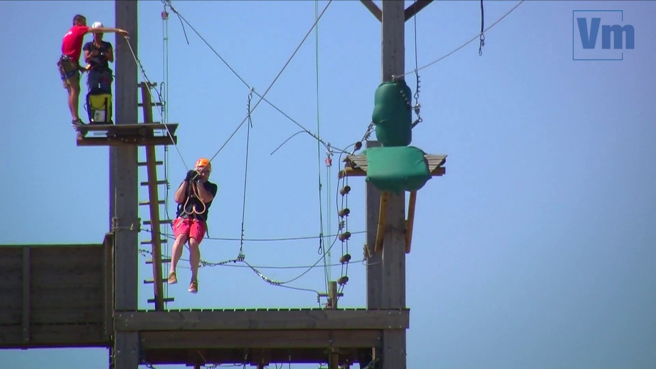 Glisser en tyrolienne au-dessus du circuit Paul-Ricard