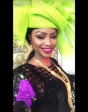 Mbathio Ndiaye dévoile encore de nouvelles tenues tendances