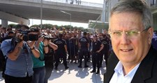 Fenerbahçe Taraftarı, İzmir'de Aziz Yıldırım'a Tepki Gösterdi