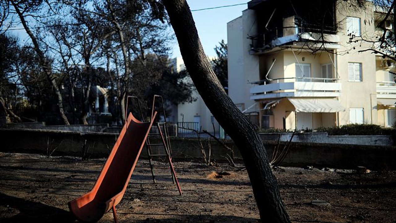 Griechenland: Rettungstrupps suchen nach Vermissten