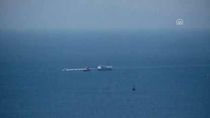 Arızalanan Yunan Feribotunu Kıyı Emniyeti Çekti