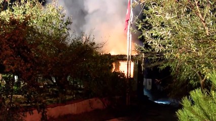 İzmit'de ev yangını - KOCAELİ