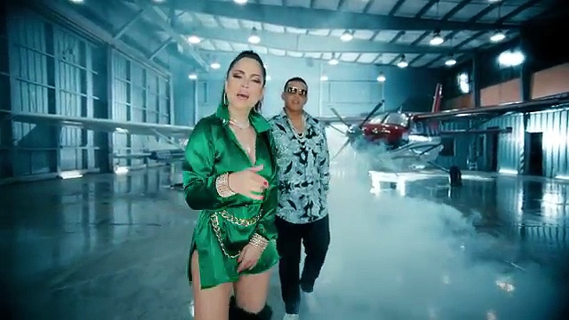 Natti Natasha & Daddy Yankee - Buena Vida (Video Oficial) - Vidéo  Dailymotion