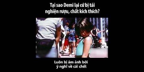 Demi trong Simply Complicated