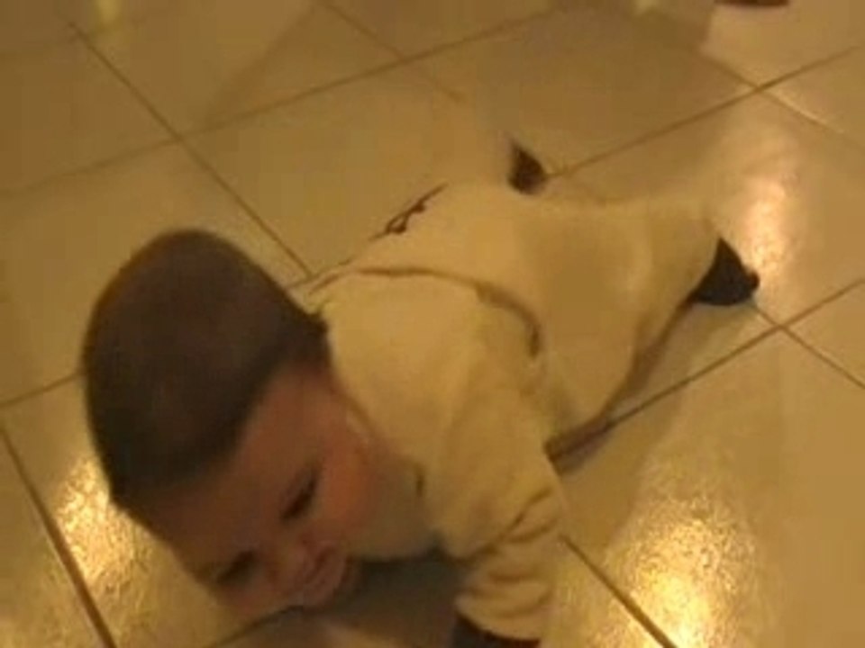bébé rampeur!!!
