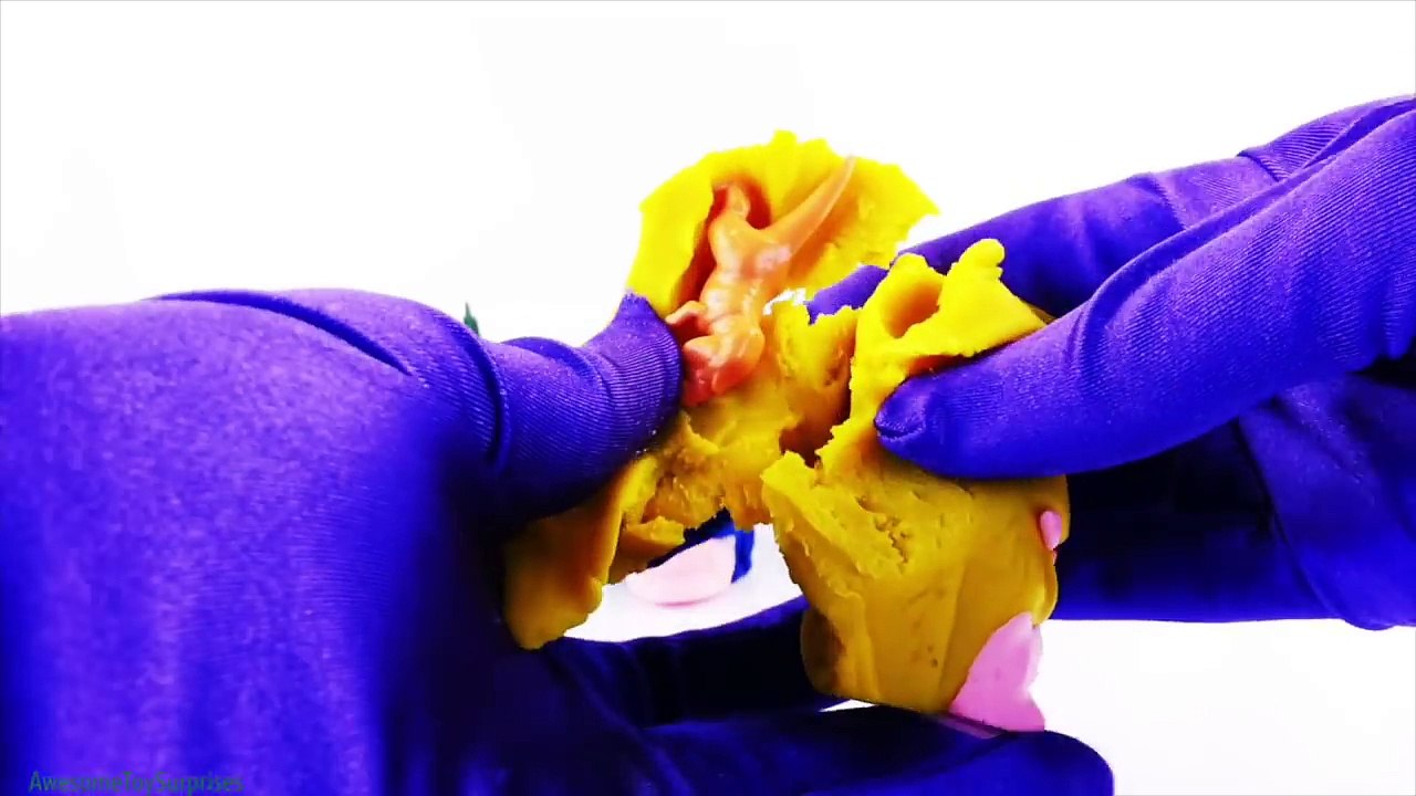 Learn Colors with Batman Playdoh Surprise Eggs Toy Surprises