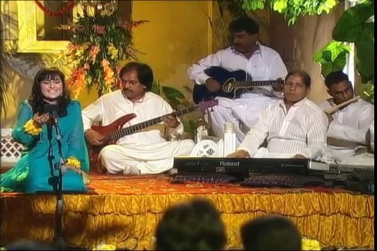 Sano Kheadyan De Naal Na Toor Babla | Sara Raza | Punjabi Folk | Virsa Heritage Revived | HD video