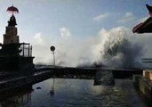Large Waves Hit Bali Beaches, Flooding Nearby Streets