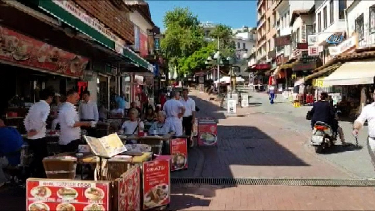 Merkez üssü Kuşadası açıkları olan 4.5 büyüklüğünde bir deprem meydana geldi