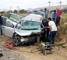 Ankara'da İki Otomobil Kafa Kafaya Çarpıştı: 3 Ölü, 3 Yaralı