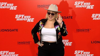 Elle King "The Spy Who Dumped Me" World Premiere