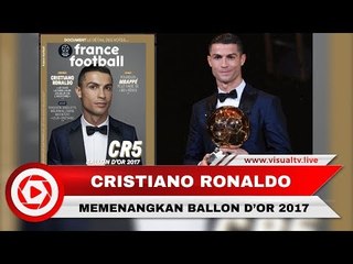 Cristiano Ronaldo Raih Trofi Ballon d'Or 2017