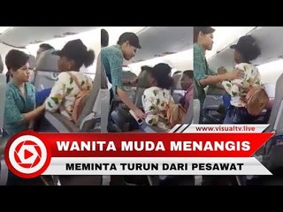 Bikin Geger, Wanita Muda Ini Menangis Minta Turun dari Pesawat Ketika Sedang Terbang