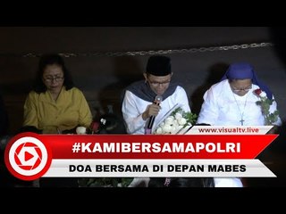 Komunitas #KamiBersamaPolri Lakukan Doa Bersama di Depan Mabes Polri