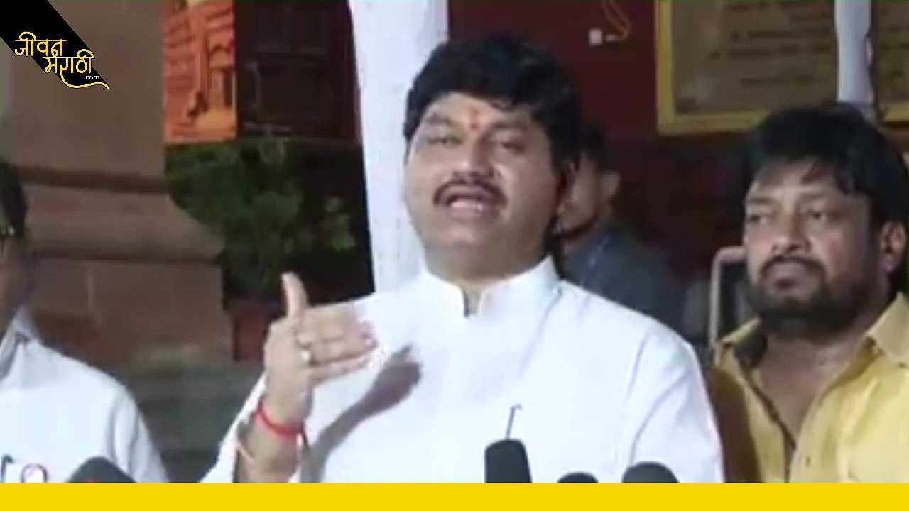 सरकार पळपुटे; शेतकरी, विदर्भाचे प्रश्न आणि घोटाळ्यांबद्दल उत्तर नाही - धनंजय मुंडे
