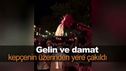 Gelin ve damat kepçeden düştü