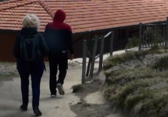 Muere mujer extranjera mientras caminaba por el laguna del Quilotoa