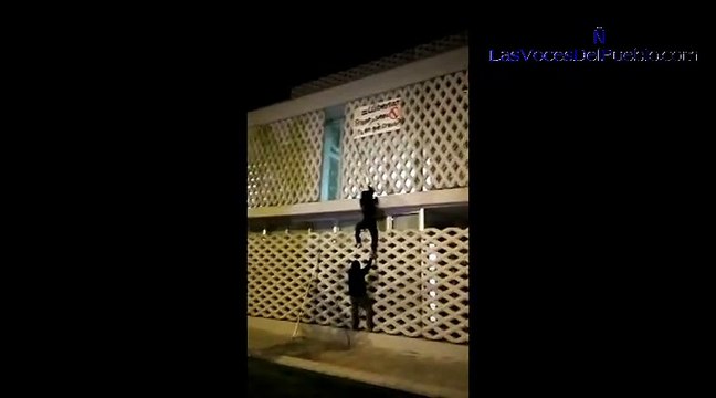 Las españolas recuperan las calles de Llinars y Vilamajor tumbando símbolos independentistas