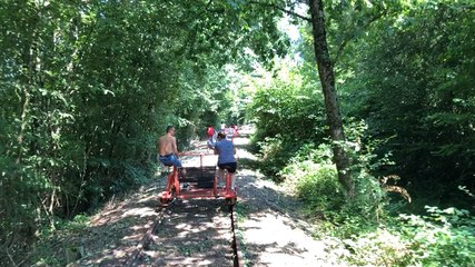 On a testé le vélorail