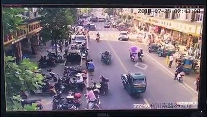 Truck Loaded with 10 Tons of Cement Accelerates Out of Control Down Busy Street