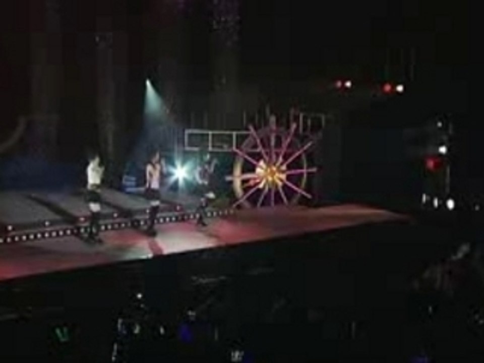 Buono! - Honto no Jibun in C-ute Autumn Concert Version