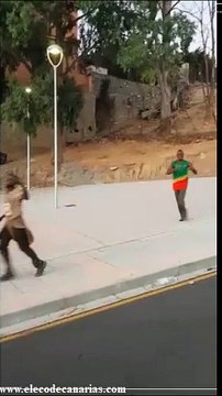 inmigrantes después saltar_la_valla ceuta, guardias civiles heridos con cal viva, ceuta