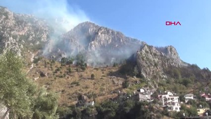 Hatay'da Habib-İ Neccar Dağı'nda Makilik Alanda Yangın Kontrol Altına Alındı