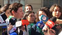 Beatriz Sánchez y Frente Amplio llegan a La Moneda y exigen a Gobierno condenar e investigar ataque a mujeres durante marcha por aborto #EnVivo