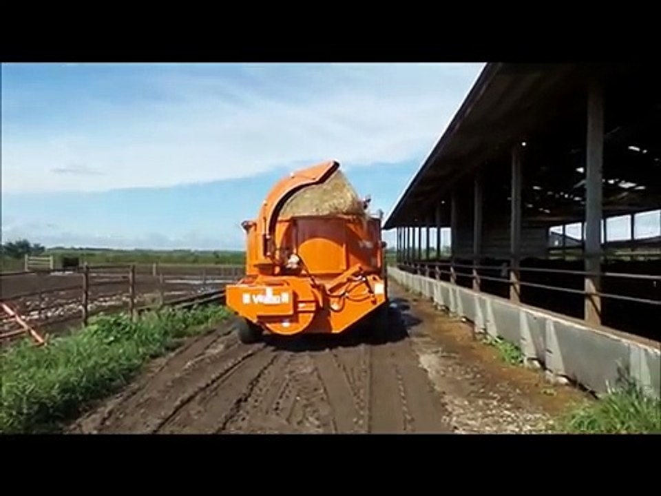 2014 Valmetal Agri Chopper 5600 bale processor for sale noreserve auction September 28, 2016