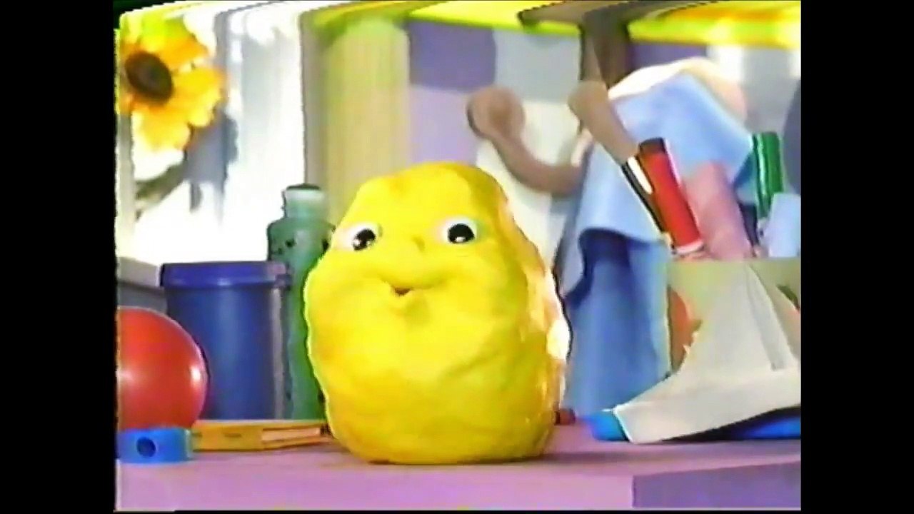 Playhouse Disney: Clay Explains the Big and Little of Bear in the Big Blue House