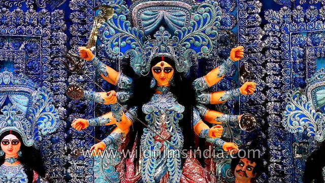 Kumortuli - potters colony and clay idol hot-spot in West Bengal