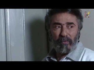 كمال يرى ابنته من وراء الباب و لايستطيع ان يسلم عليها -  رشيد عساف  -  الغريب