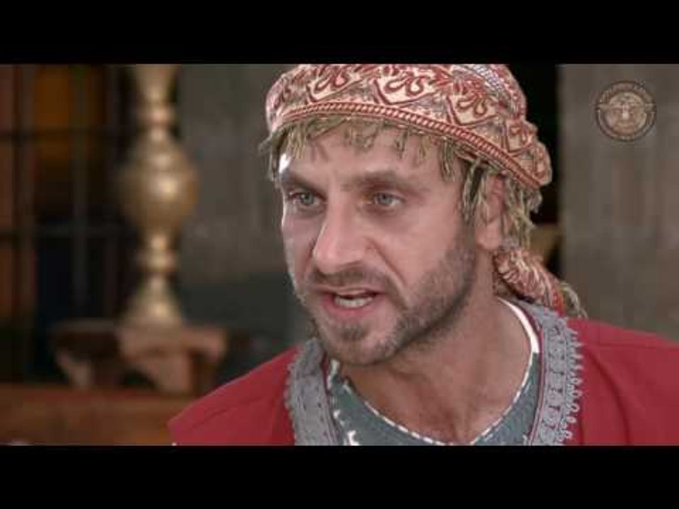 غضب راشد من ذهاب صبحي لحمام ابو كارم ـ مقطع من مسلسل الخان - الجزء 1 ـ الحلقة 12