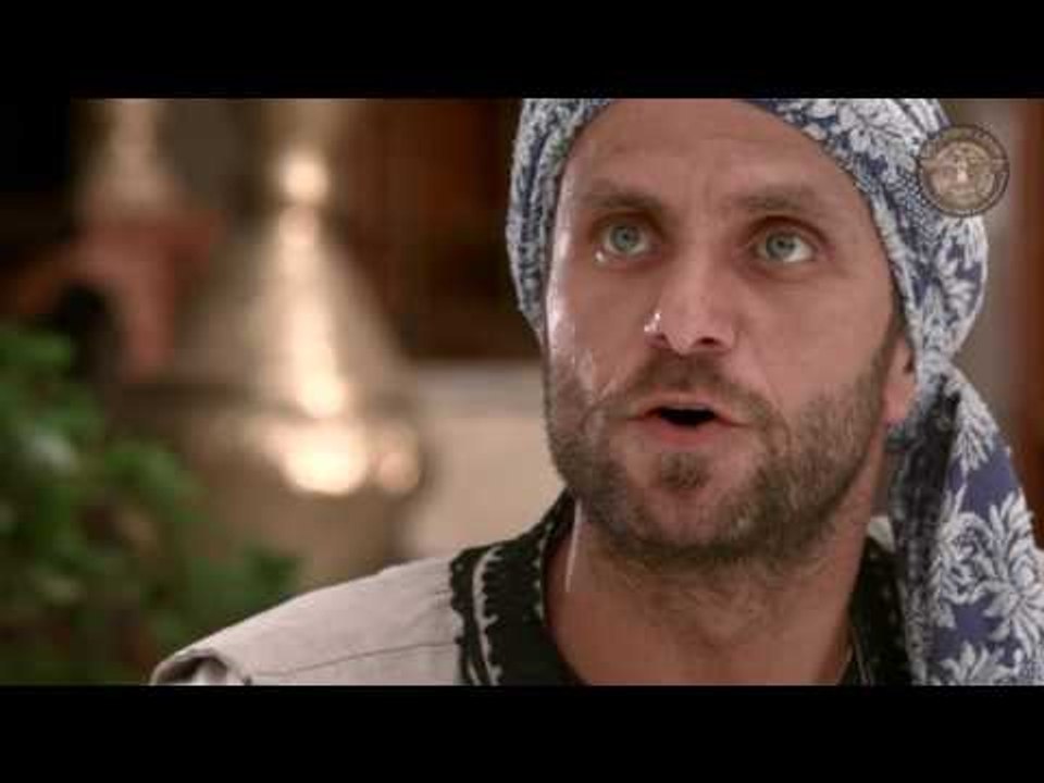 فوزي يطلب السماح من ابو راشد ـ مقطع من مسلسل الخان - الجزء 1 ـ الحلقة 16