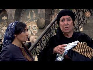 ام سالم تشم رائحة فقيدها سالم -مسلسل الغربال -الجزء الاول -الحلقة 10