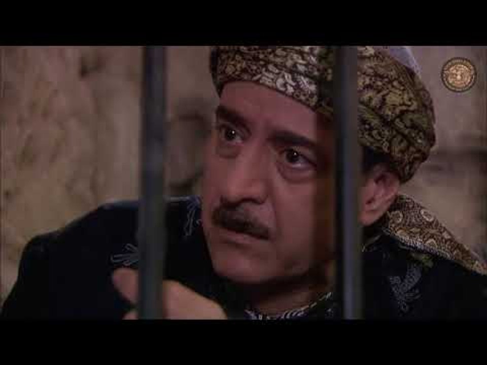 ابو كامل يقبل يد ابو جابر -مسلسل الغربال -الجزء الاول -الحلقة 30
