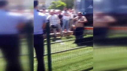 İntihar girişimi trafiği durdurdu