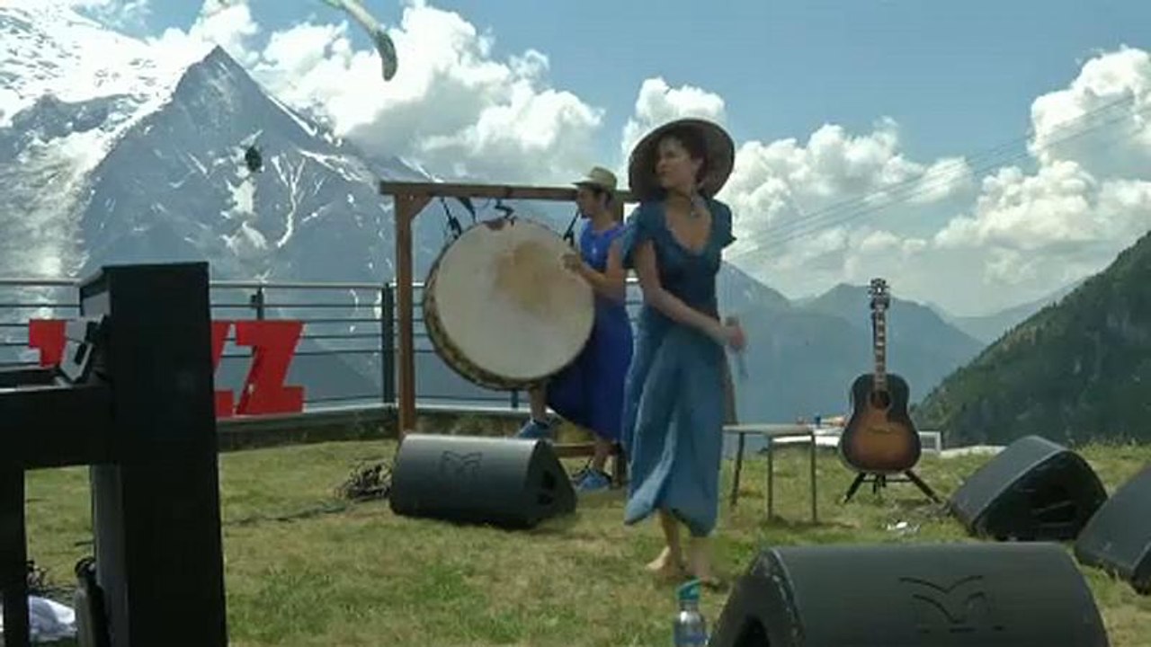 Du jazz, vue sur Mont-Blanc