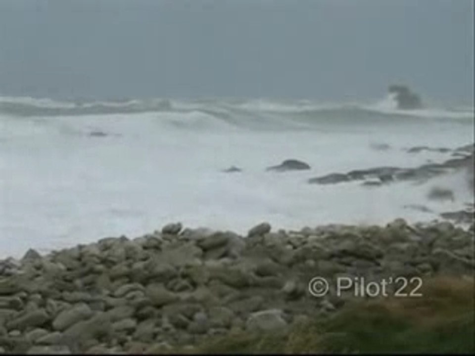 Tempête sur la Côte de Granit Rose