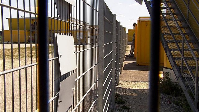 Γερμανία: Αυστηρότερα μέτρα για μετανάστες και αιτούντες άσυλο