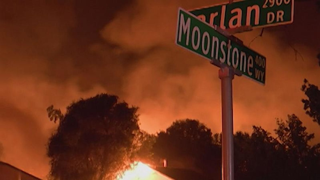 Kalifornien: Waldbrände breiten sich aus