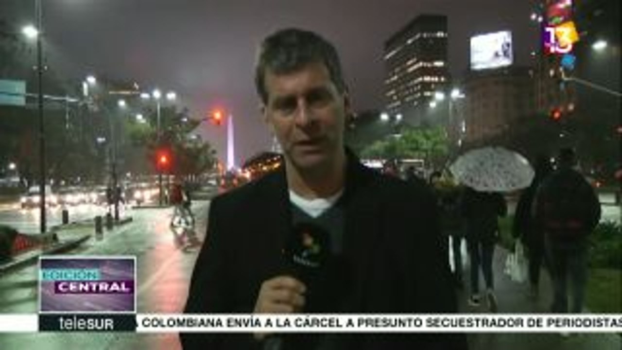Argentinos marchan para rechazar decreto de Macri sobre FF.AA.