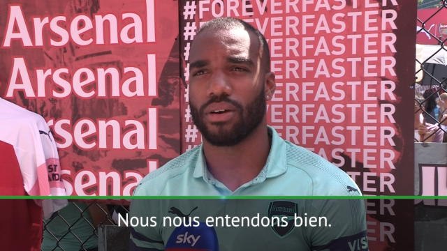 Arsenal - Lacazette: J'aime jouer aux côtés d'Aubameyang