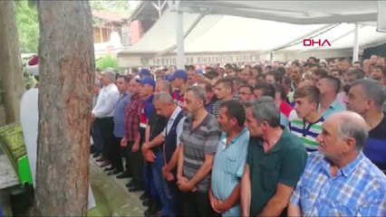 Bursa Yağmur Suyunu Temizlerken Akıma Kapılıp Ölen Adam Toprağa Verildi